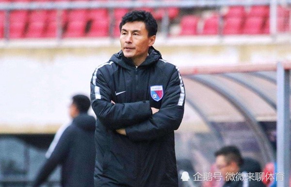 集结日英超传出新动向,巴塞罗那更衣室发声,管理层表态:话题不断,心理建设被强调 集结日英超传出新动向,巴塞罗那更衣室发声,管理层表态:话题不断,心理建设被强调